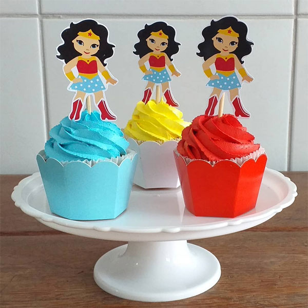 Cupcake Mulher Maravilha para o Dia da Mulher